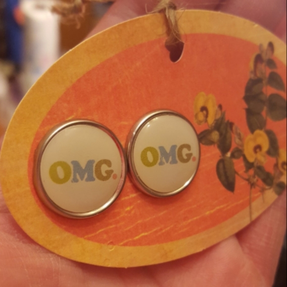Cream silver snarky acronym OMG graphics Handmade round stud earrings NWT - Picture 10 of 16
